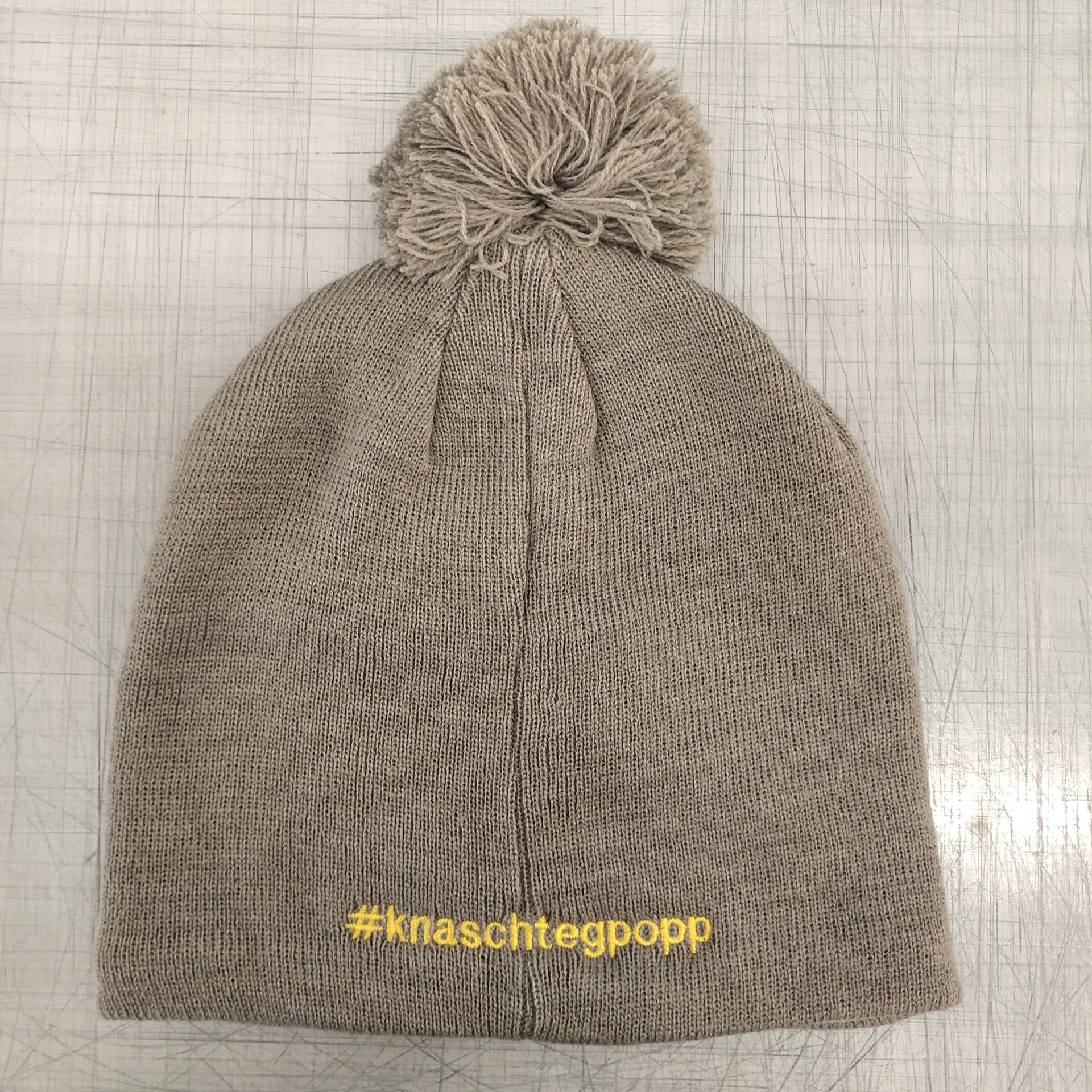 Bestickte M&uuml;tzen #knaschtenpopp Merback Made4you