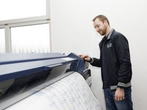 Made4you Werbung - Druckplotter - Bedrucken von Aufklebern, Plakaten, Textildruck, Banner, Bauzaunbanner Luxemburg Wasserbillig Trier Konz Grevenmacher